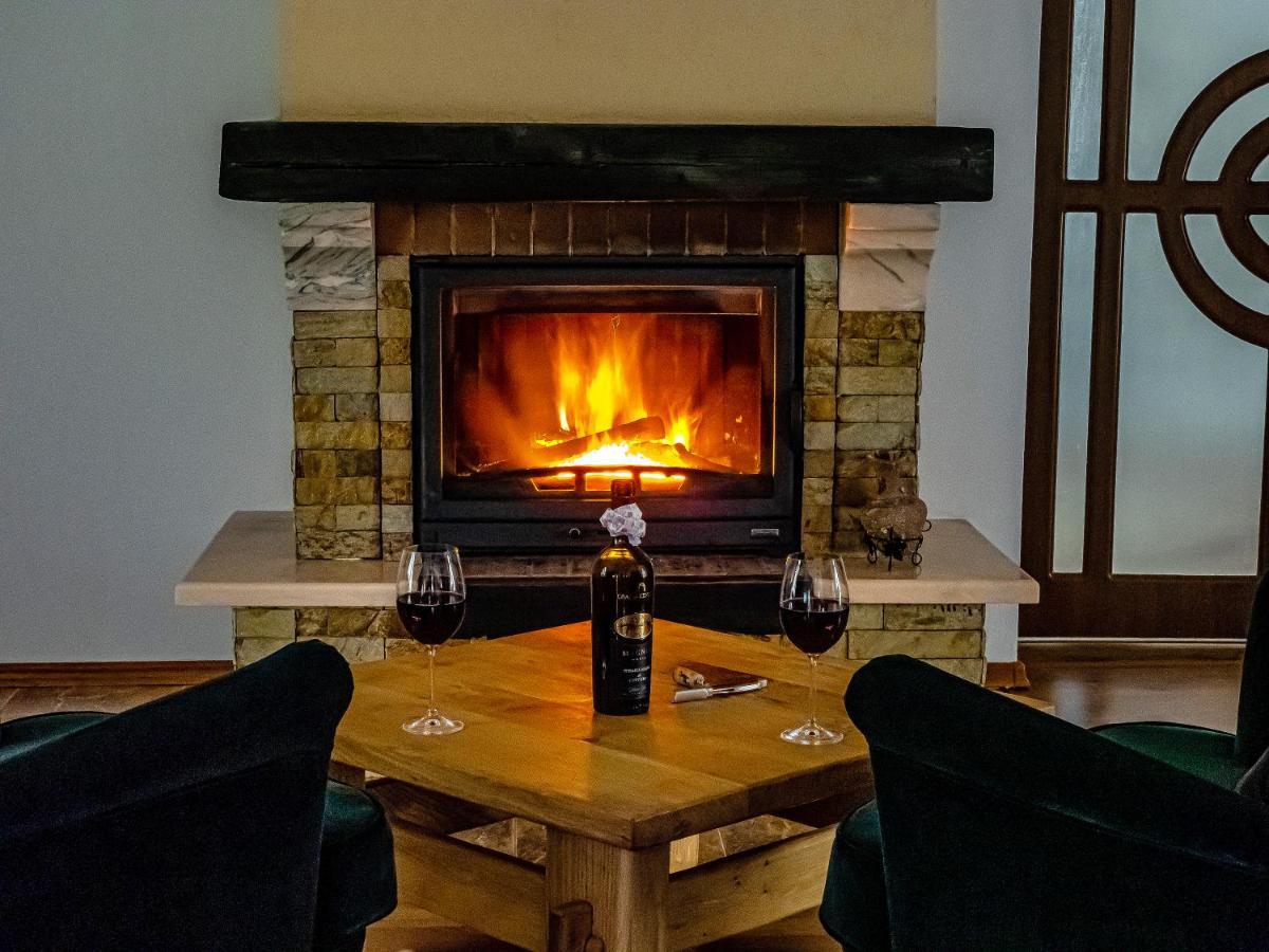 Casa Delia Hotel Câmpulung Moldovenesc Eksteriør billede